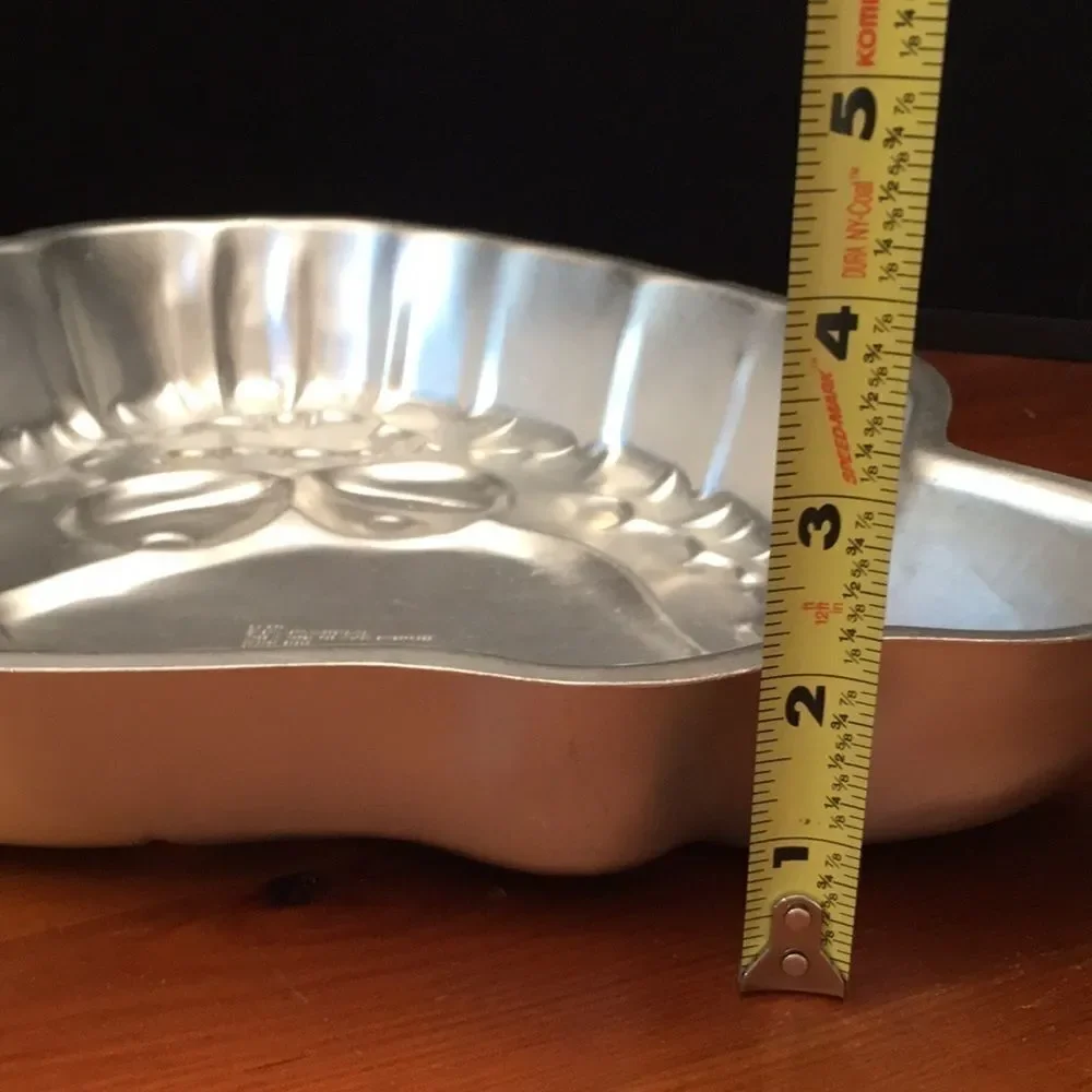 Wilton Vintage Big Bird Cake Pan 502-7407